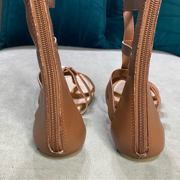 Soda Bappy Gladiator Zip Up Sandals - Picture 2 of 6